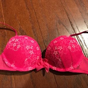 Pink Lace Push-Up Bra
